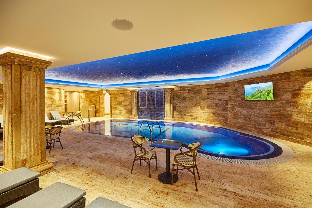 A Hoteli - Hotel Park Vrnjačka Banja Eksteriør bilde The spa at the Hotel