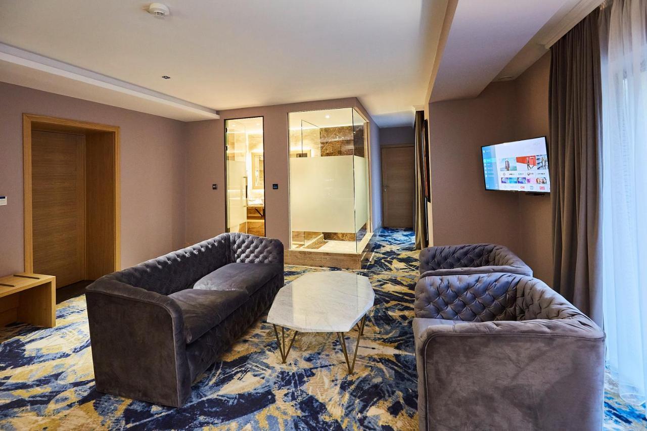 A Hoteli - Hotel Park Vrnjačka Banja Eksteriør bilde Suite